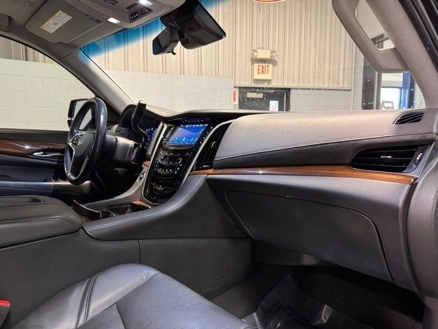 Cadillac Escalade 4WD 4dr Luxury 2020