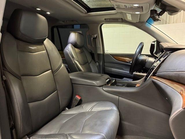 Cadillac Escalade 4WD 4dr Luxury 2020