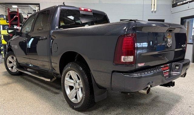 RAM 1500 Sport 4x4 Crew Cab 5'7" Box 2017