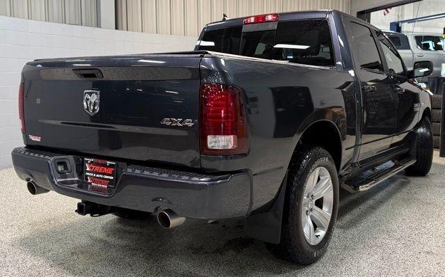 RAM 1500 Sport 4x4 Crew Cab 5'7" Box 2017