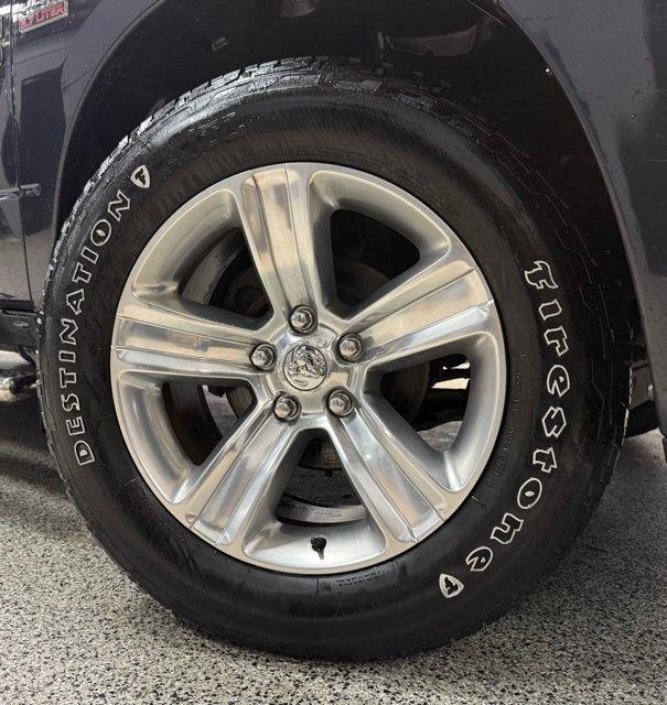 RAM 1500 Sport 4x4 Crew Cab 5'7" Box 2017