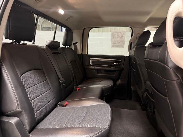 RAM 1500 Sport 4x4 Crew Cab 5'7" Box 2017