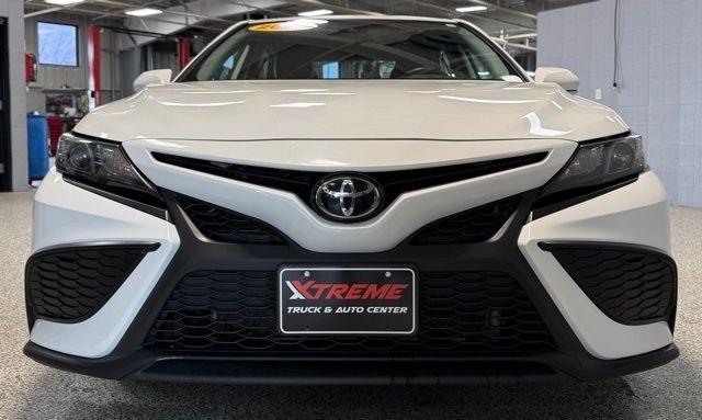 Toyota Camry SE Auto (Natl) 2024