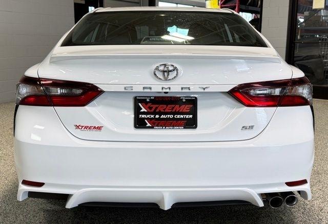 Toyota Camry SE Auto (Natl) 2024