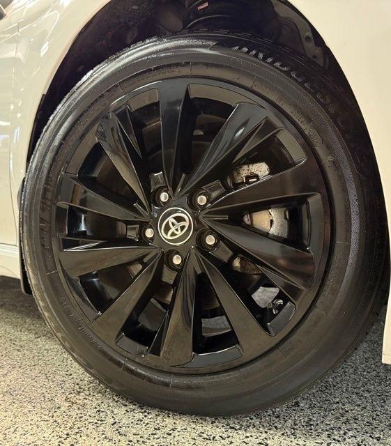 Toyota Camry SE Auto (Natl) 2024