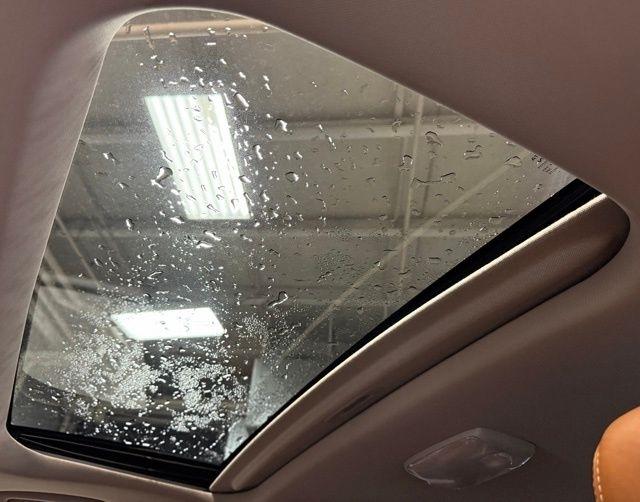 Toyota Tundra 4WD Truck CrewMax 5.7L V8 6-Spd AT Platinum (Natl) 2015