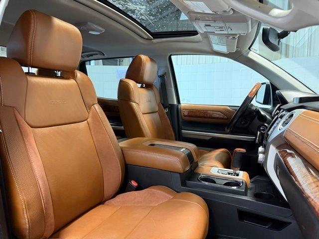 Toyota Tundra 4WD Truck CrewMax 5.7L V8 6-Spd AT Platinum (Natl) 2015