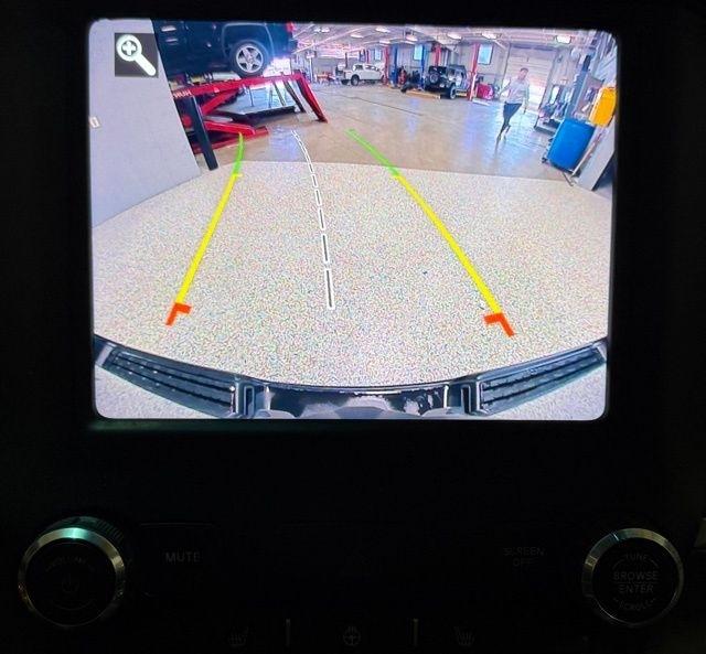 RAM 1500 Big Horn 4x4 Crew Cab 5'7" Box 2020