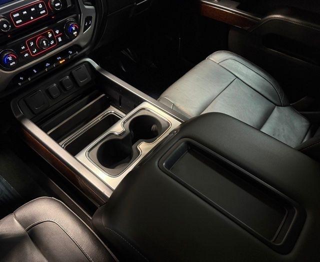 GMC Sierra 1500 4WD Crew Cab 143.5" SLT 2015