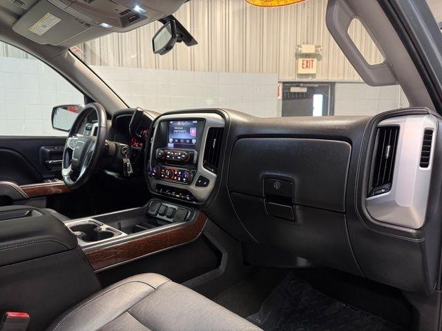 GMC Sierra 1500 4WD Crew Cab 143.5" SLT 2015