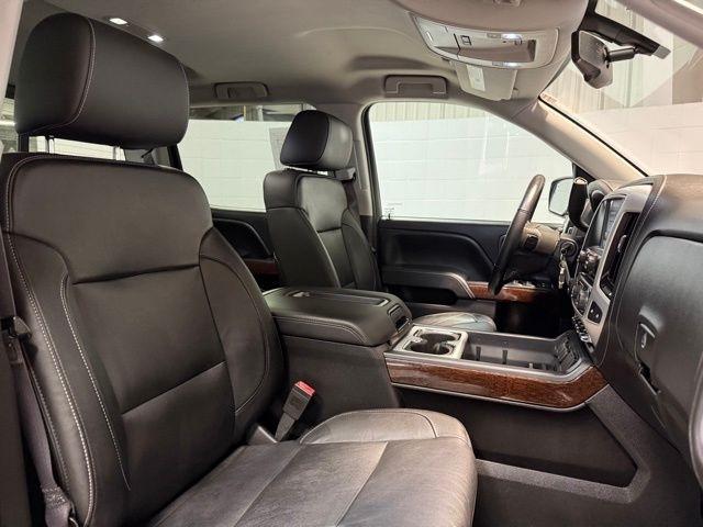 GMC Sierra 1500 4WD Crew Cab 143.5" SLT 2015