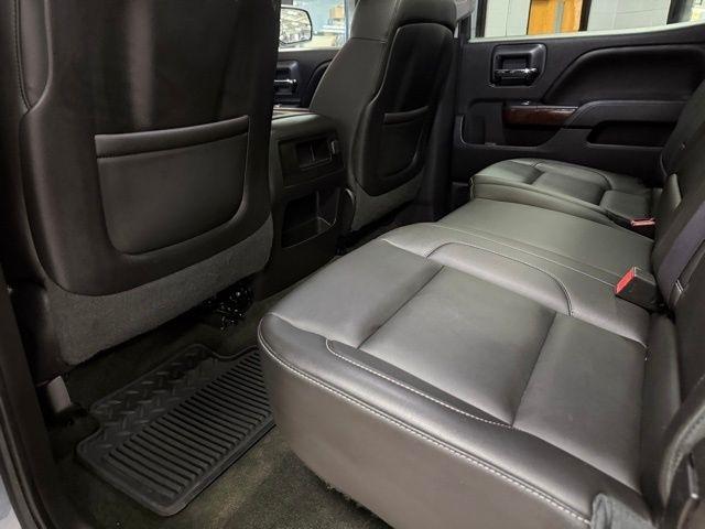 GMC Sierra 1500 4WD Crew Cab 143.5" SLT 2015