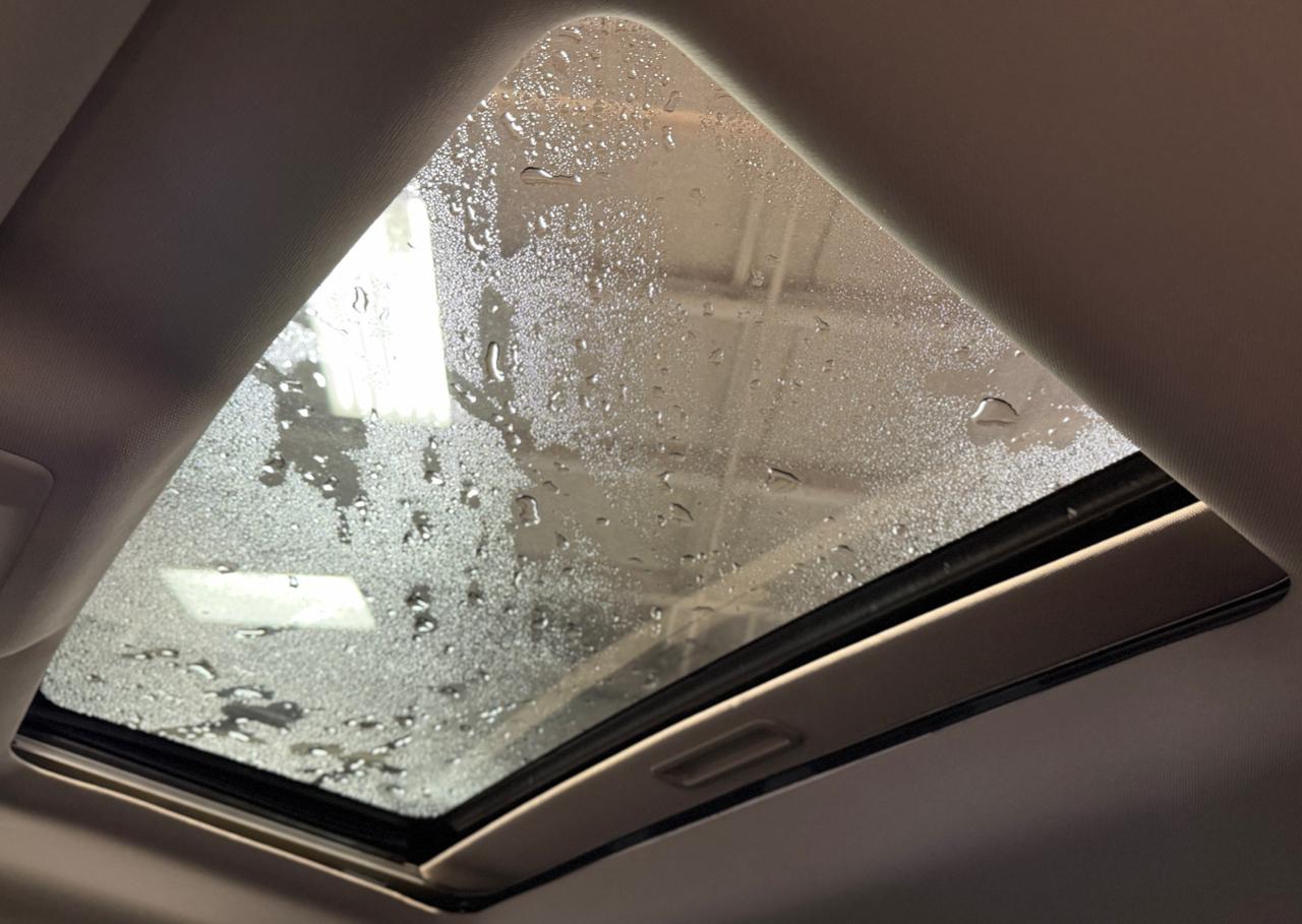 RAM 1500 4WD Crew Cab 140.5" Sport 2017