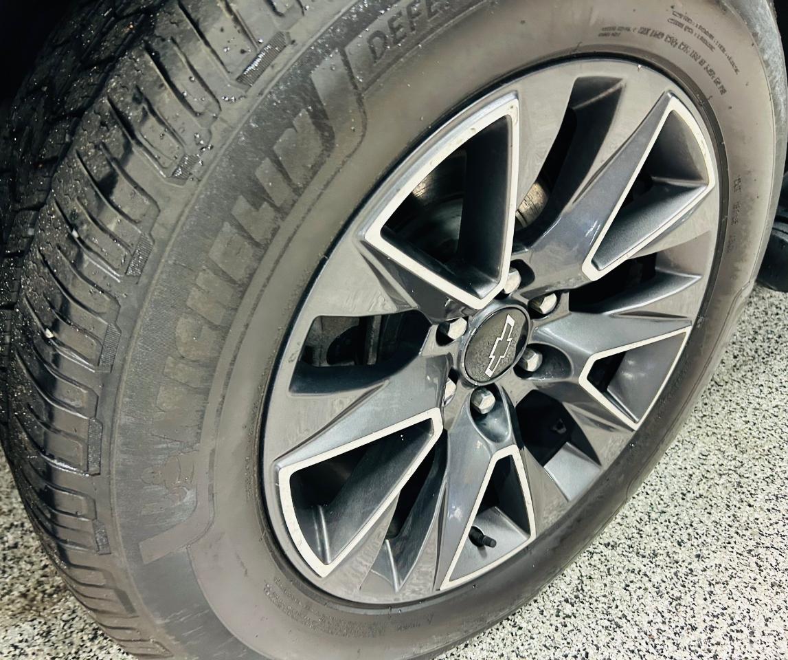 Chevrolet Tahoe 4WD 4dr Z71 2021