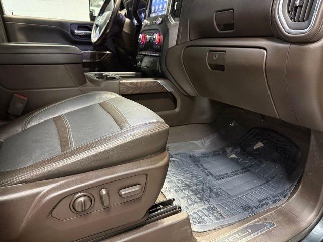 GMC Sierra 2500HD 4WD Crew Cab 172" Denali 2022