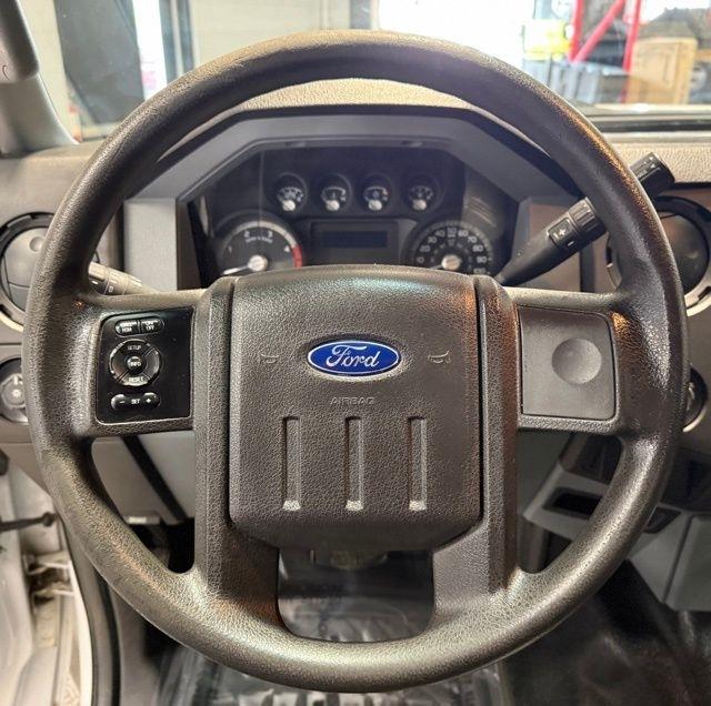 Ford Super Duty F-250 SRW 4WD Crew Cab 156" XL 2014