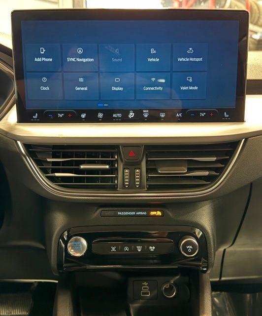 Ford Escape Platinum AWD 2025