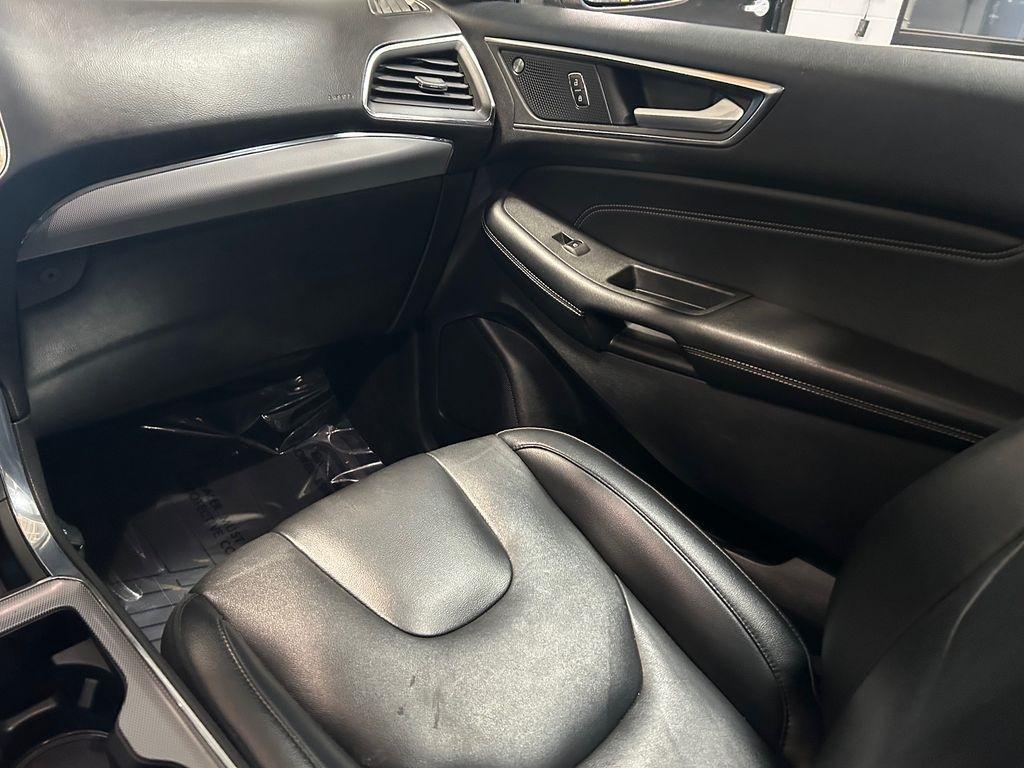 Ford Edge Titanium AWD 2021