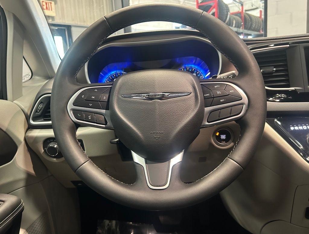 Chrysler Voyager LX FWD 2024