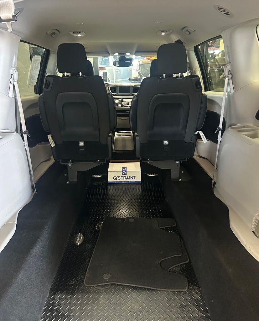 Chrysler Voyager LX FWD 2024