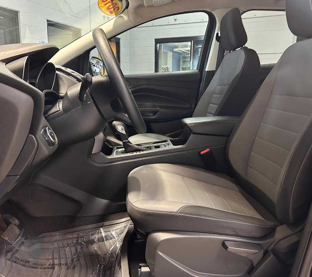 Ford Escape S FWD 2018