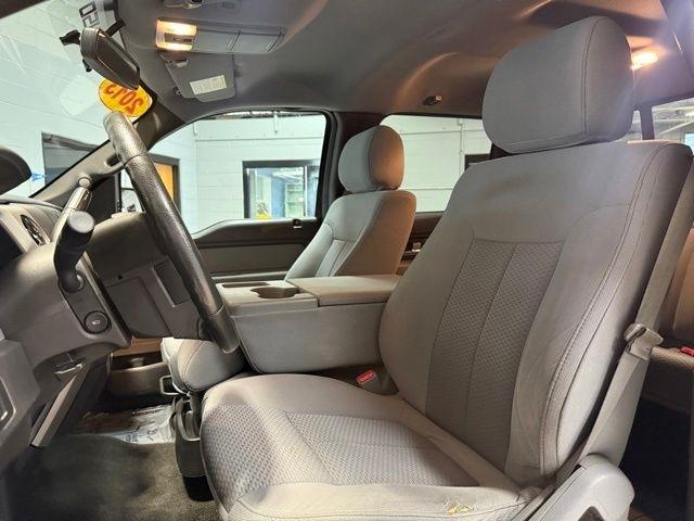 Ford F-150 4WD SuperCrew 145" Platinum 2013