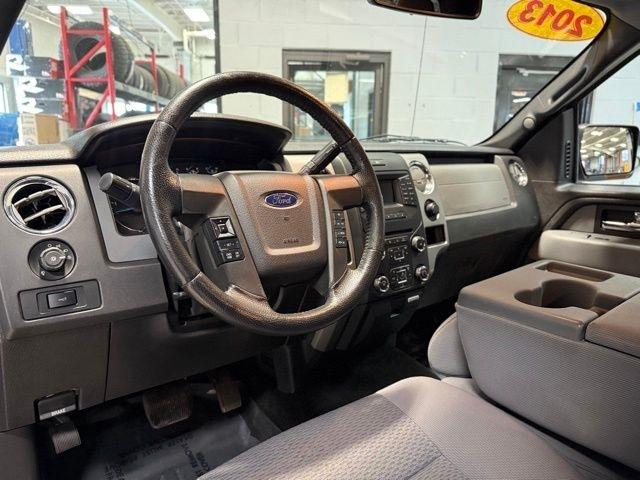 Ford F-150 4WD SuperCrew 145" Platinum 2013
