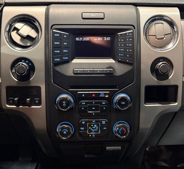 Ford F-150 4WD SuperCrew 145" Platinum 2013
