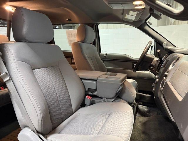 Ford F-150 4WD SuperCrew 145" Platinum 2013