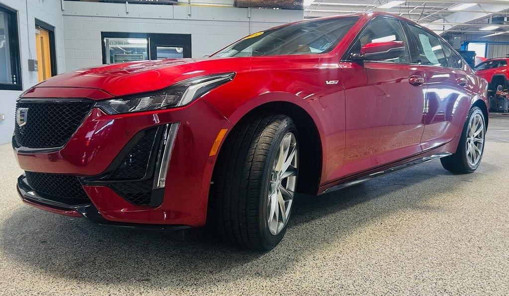 Cadillac CT5-V 4dr Sdn 2022