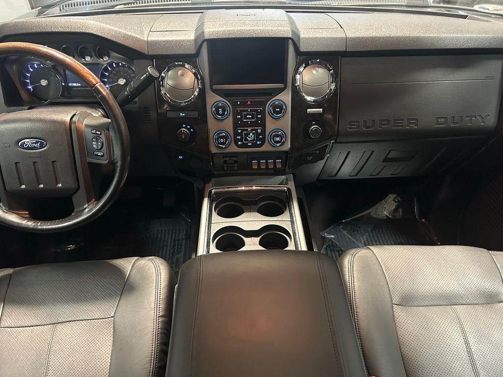 Ford Super Duty F-250 SRW 4WD Crew Cab 172" Platinum 2015