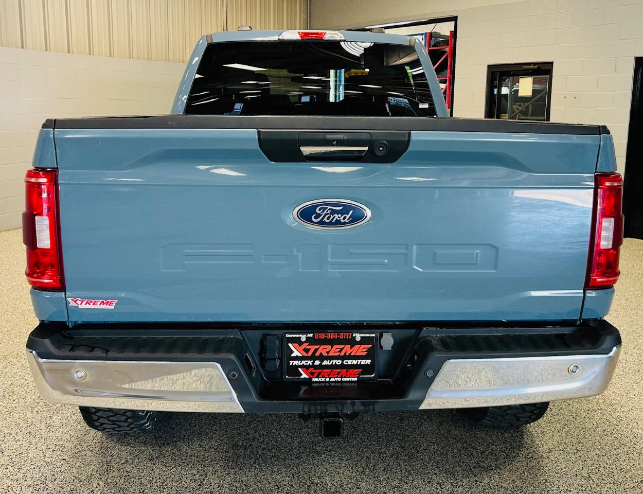 Ford F-150 XLT SuperCrew 4WD 2023