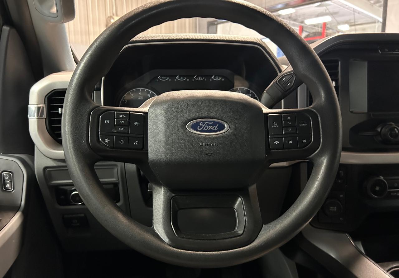 Ford F-150 XLT SuperCrew 4WD 2023