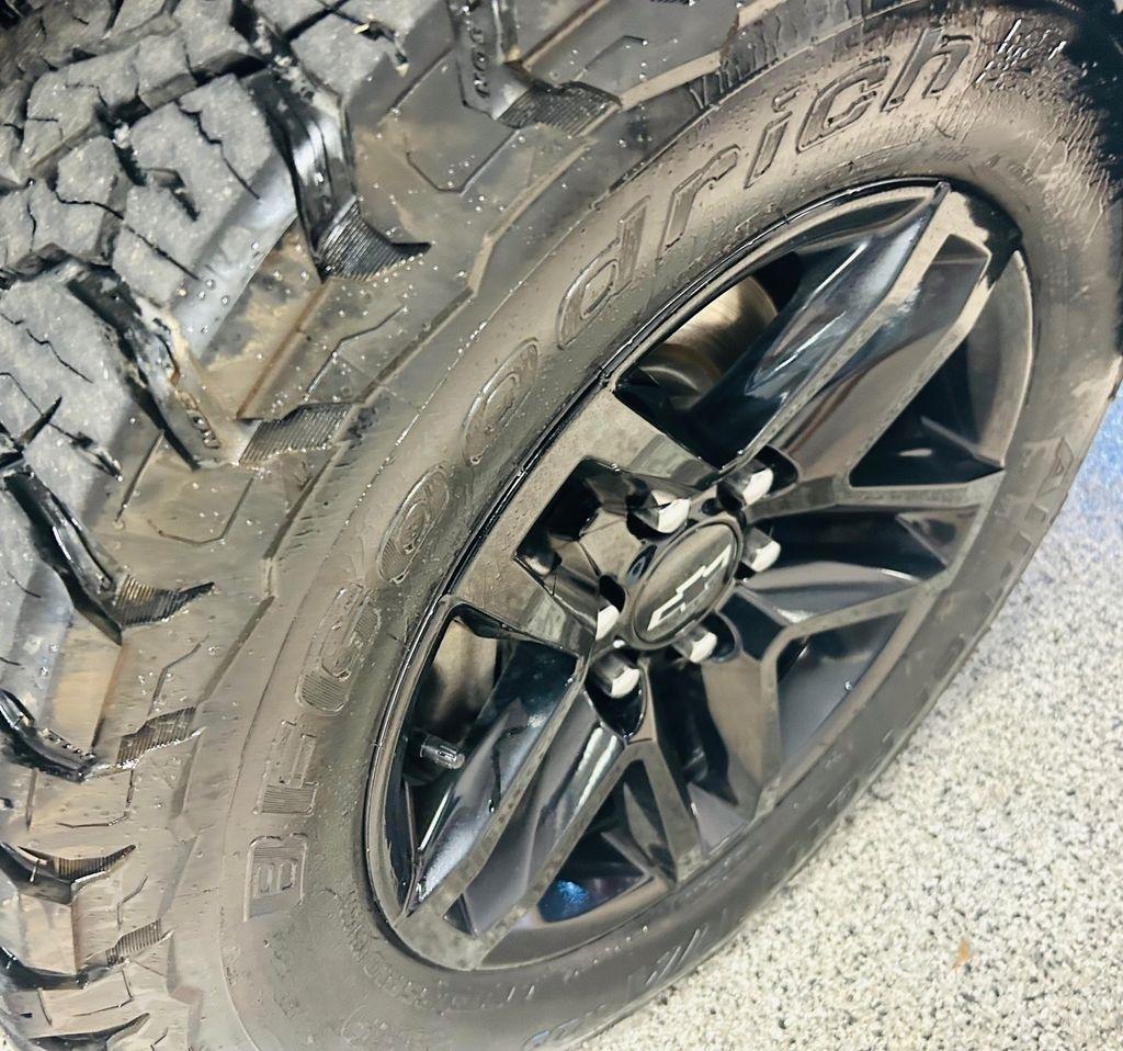 Chevrolet Silverado 1500 4WD Crew Cab 147" LT Trail Boss 2021