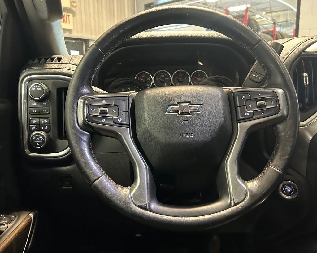 Chevrolet Silverado 1500 4WD Crew Cab 147" LT Trail Boss 2021