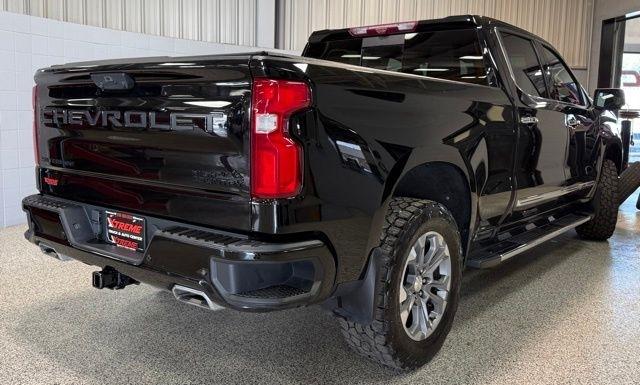 Chevrolet Silverado 1500 4WD Crew Cab 157" High Country 2023