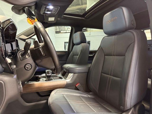 Chevrolet Silverado 1500 4WD Crew Cab 157" High Country 2023