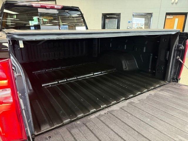Chevrolet Silverado 1500 4WD Crew Cab 157" High Country 2023