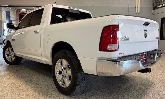 RAM 1500 Big Horn 4x4 Crew Cab 5'7" Box 2017