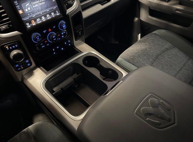 RAM 1500 Big Horn 4x4 Crew Cab 5'7" Box 2017