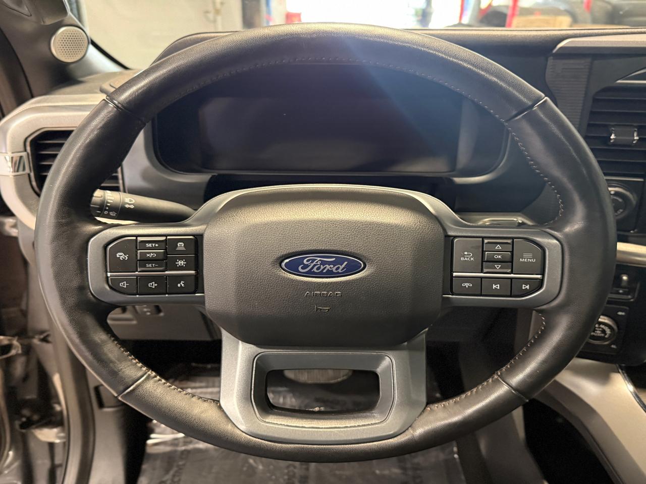 Ford F-150 Lariat 4WD SuperCrew 5.5' Box 2024