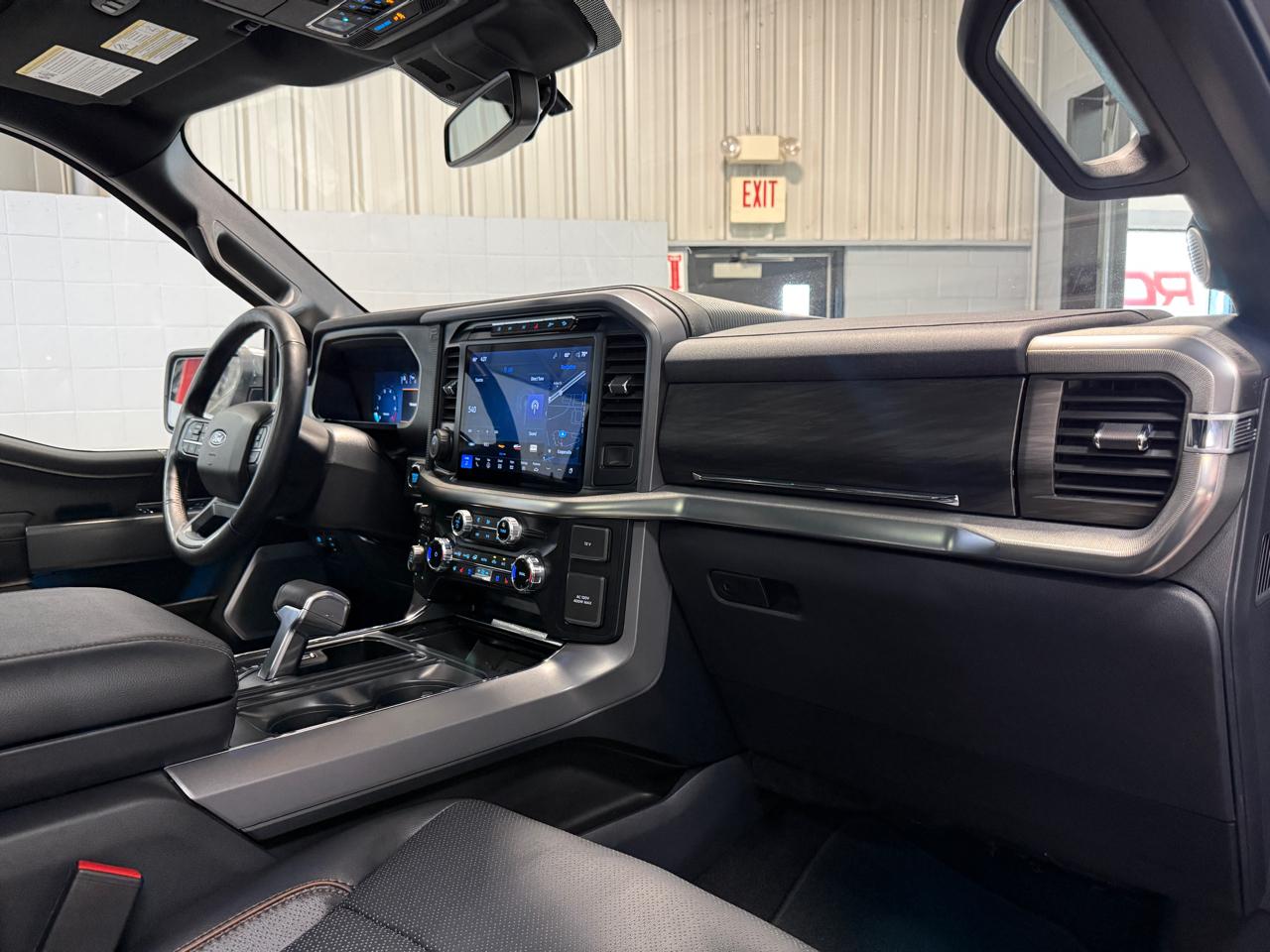 Ford F-150 Lariat 4WD SuperCrew 5.5' Box 2024