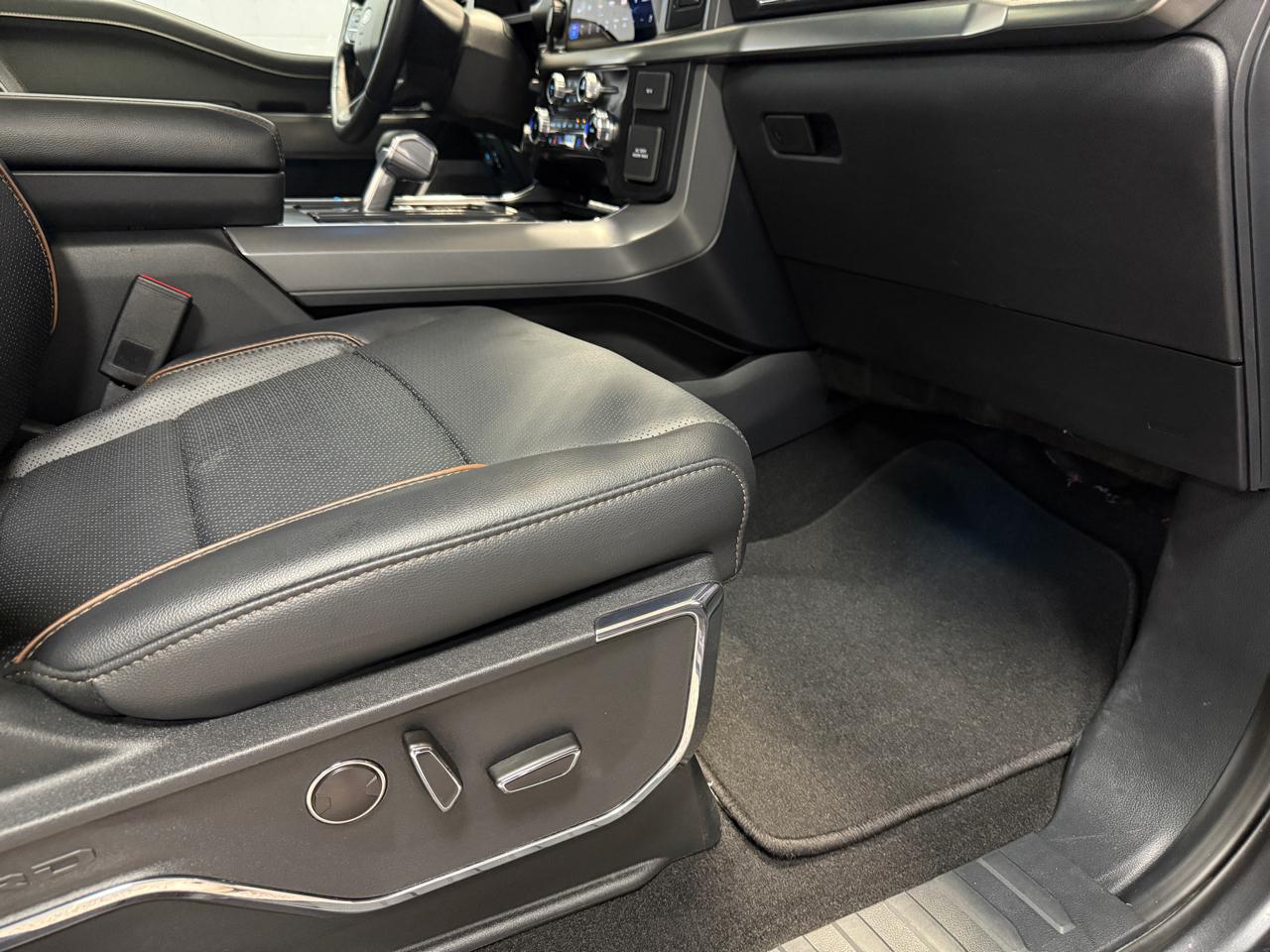 Ford F-150 Lariat 4WD SuperCrew 5.5' Box 2024