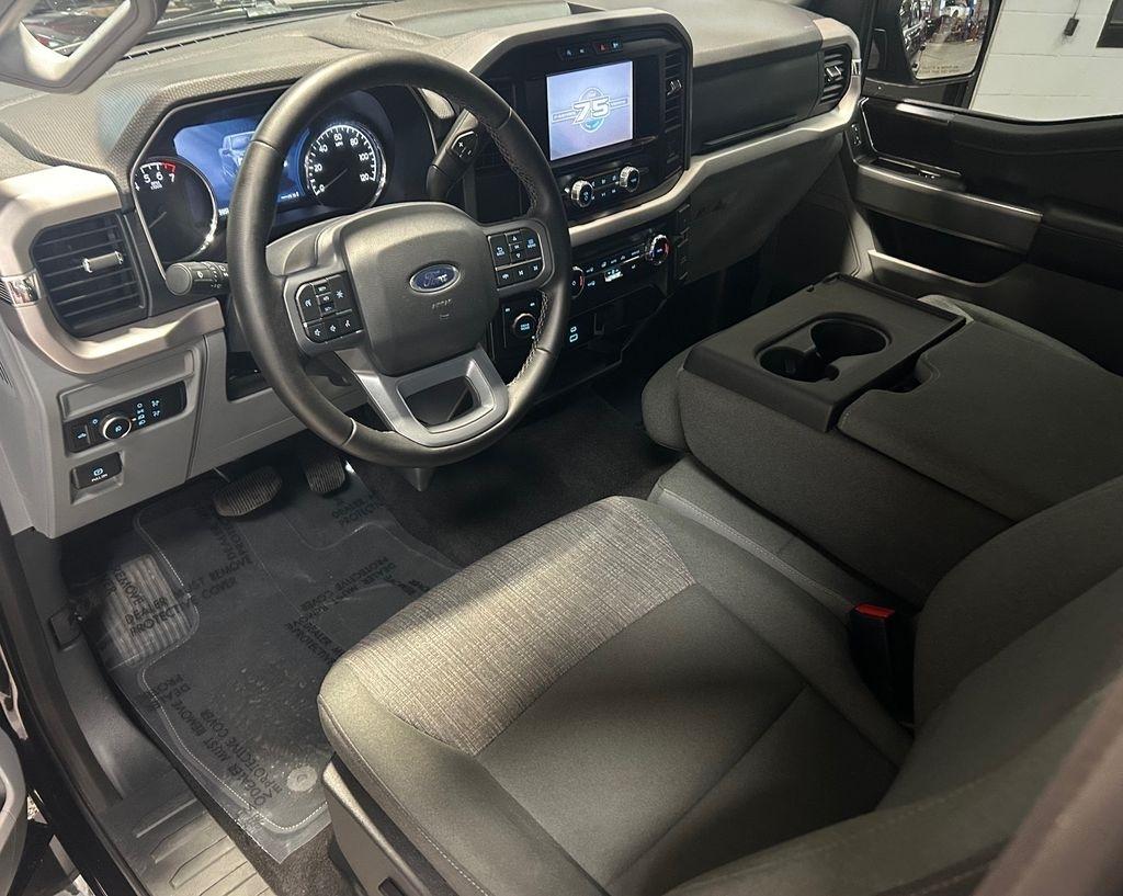 Ford F-150 XLT 4x4 SuperCrew 2023
