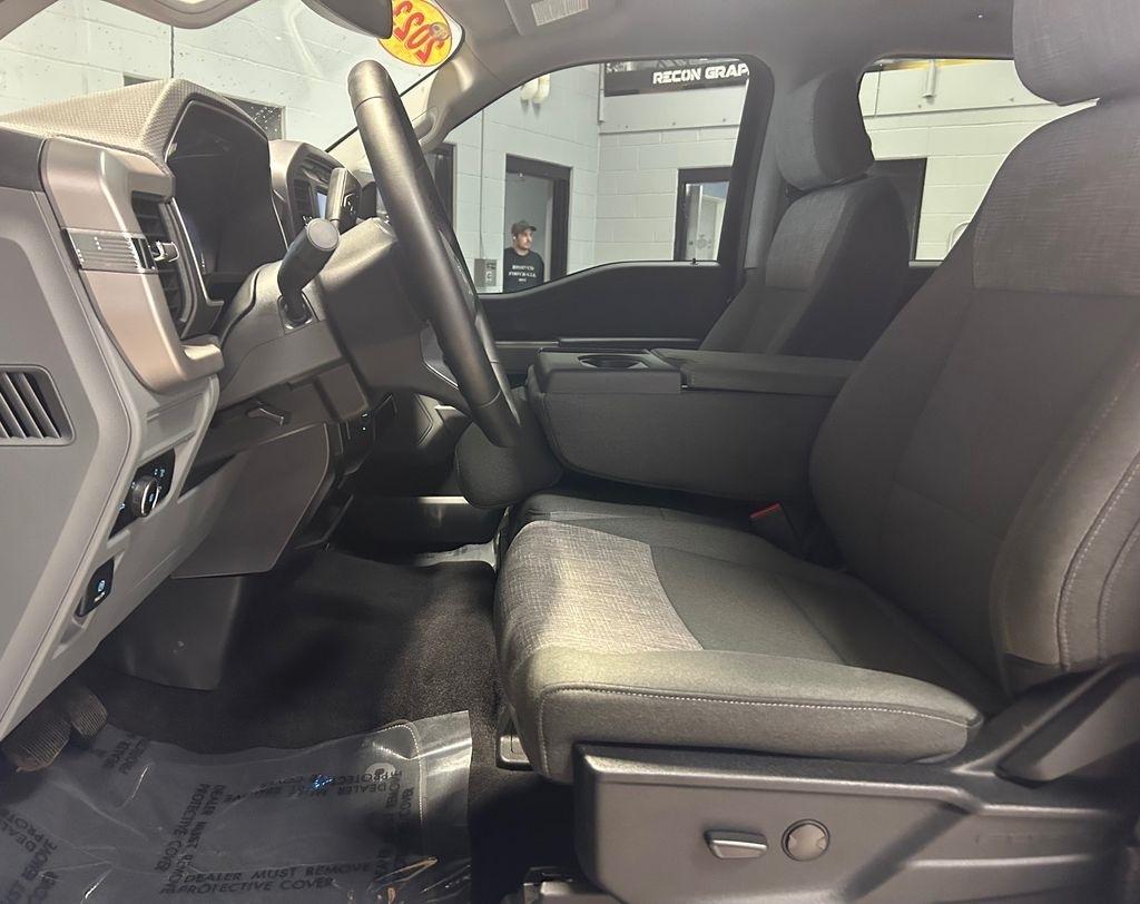 Ford F-150 XLT 4x4 SuperCrew 2023