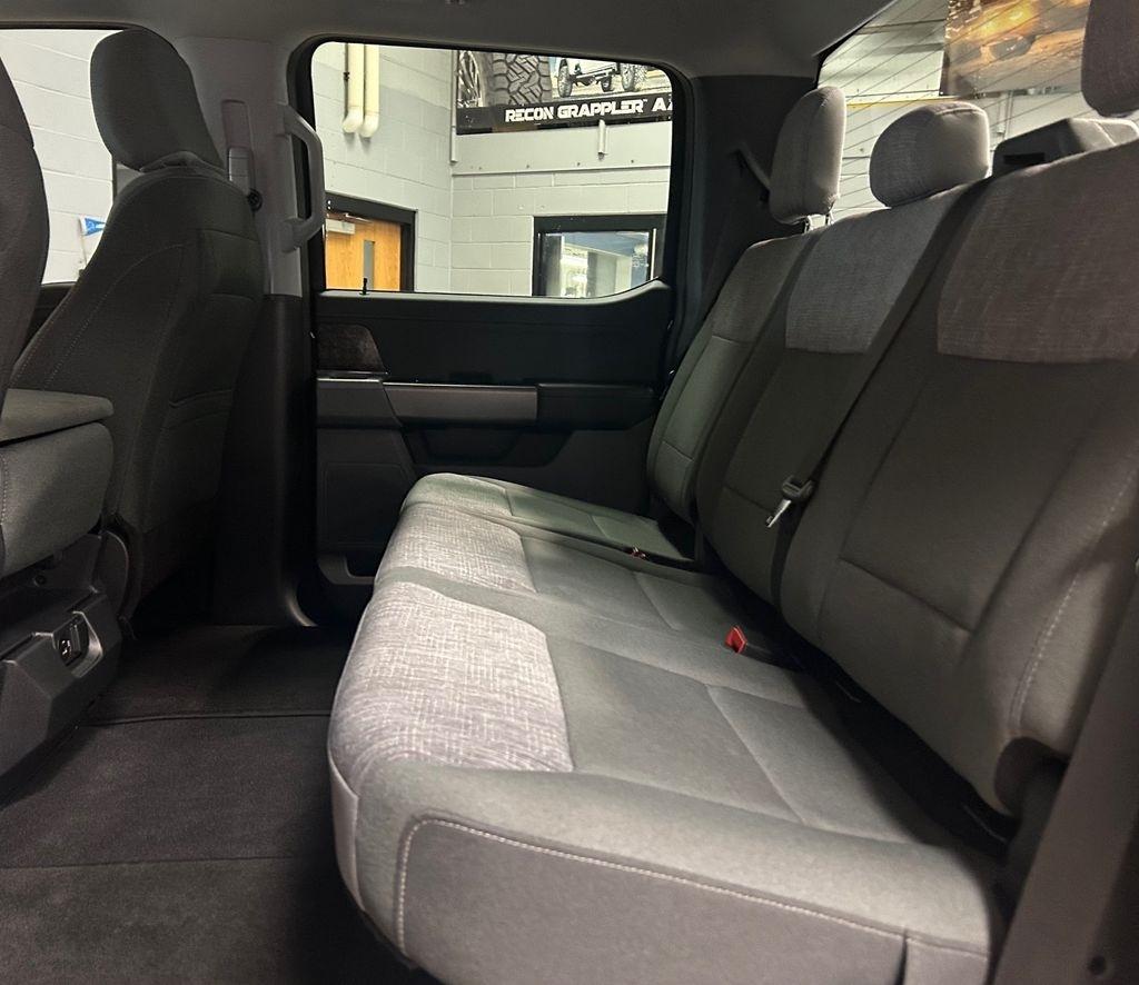 Ford F-150 XLT 4x4 SuperCrew 2023