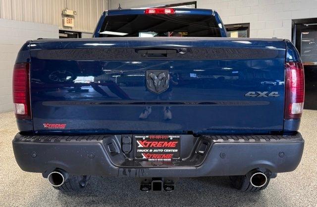 RAM 1500 Classic Warlock 4x4 Crew Cab 5'7" Box 2021