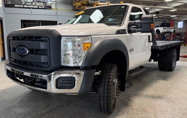 Ford Super Duty F-550 DRW 4WD Reg Cab 141" WB 60" CA XL 2015