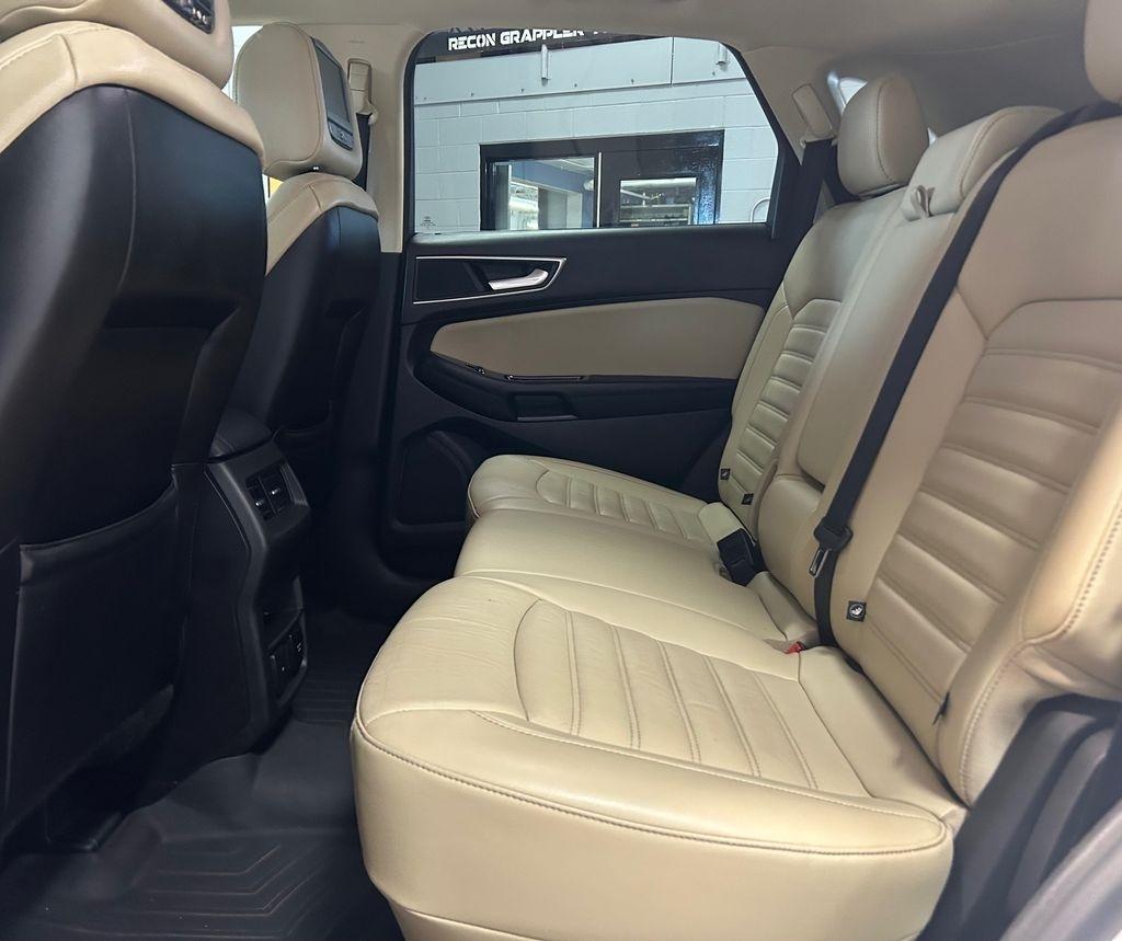 Ford Edge 4dr SEL AWD 2016