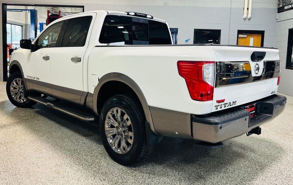 Nissan Titan Platinum Reserve Crew Cab 4WD 2019